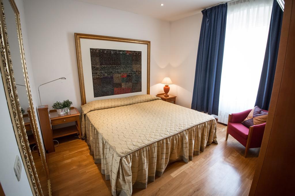 Residence Victoria Trieste Rum bild